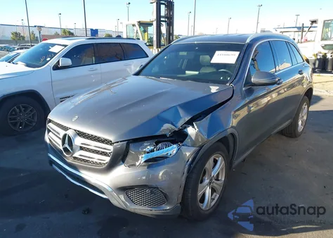 2017 Mercedes-Benz Glc 300 z USA, uszkodzony, nr VIN WDC0G4JB2HV009505